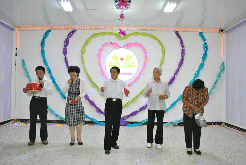 092826e4i4n8u4ulxyku45.jpg