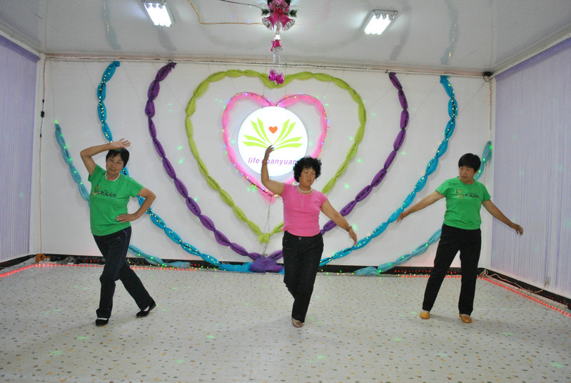 092836x4aw30j9a0a19www.jpg